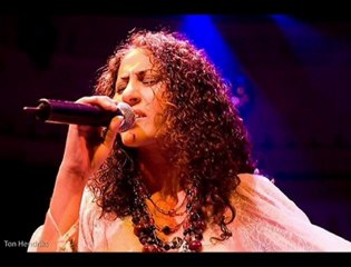 Aynur Dogan - QumrikE