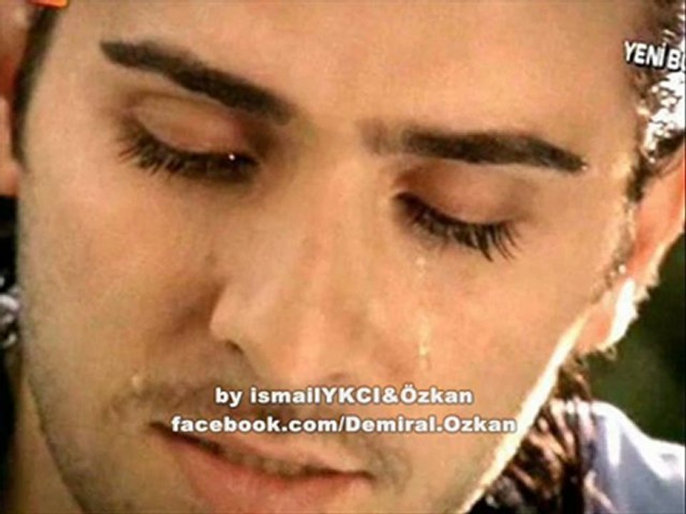 İsmail YK-Benim İçin Öldün Sen [Canlı Müziksiz Söylüyor]