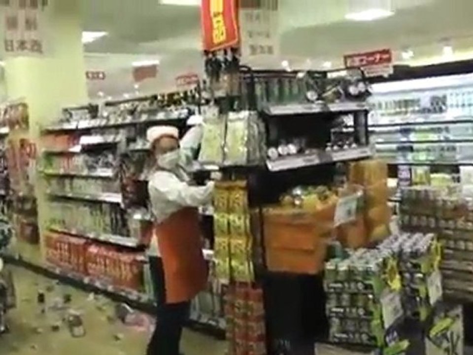 Tokyo 11 mar 2011, devastante terremoto e tsunami