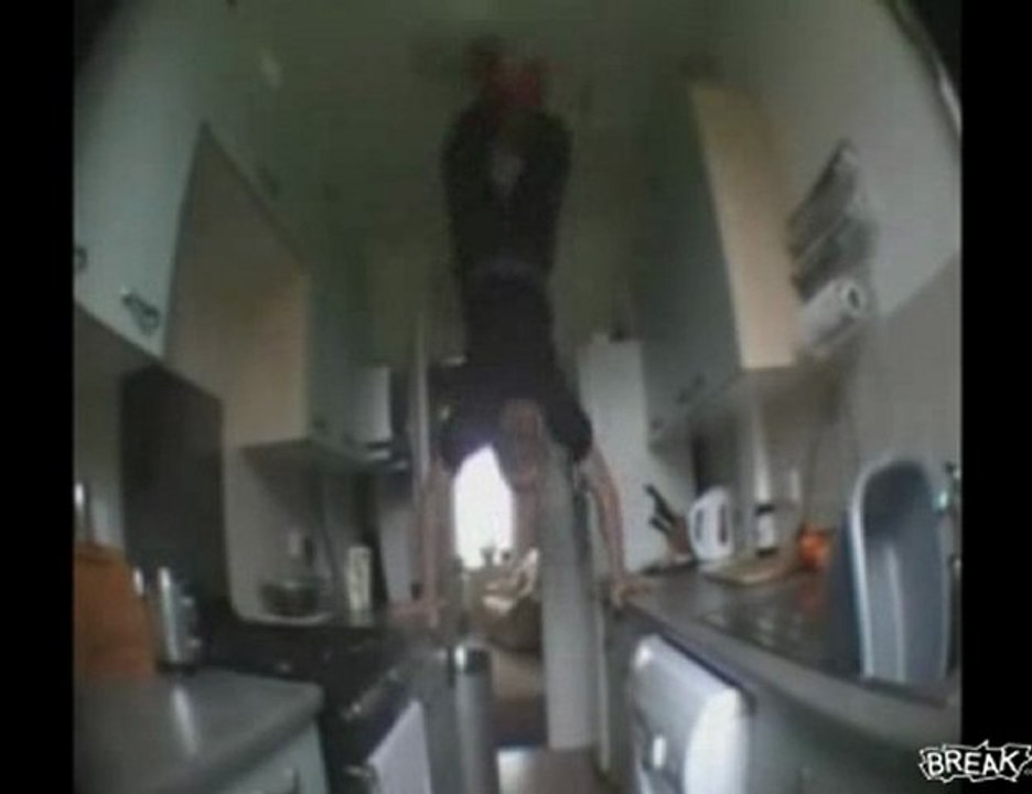 Non è una grande idea fare la verticale in cucina