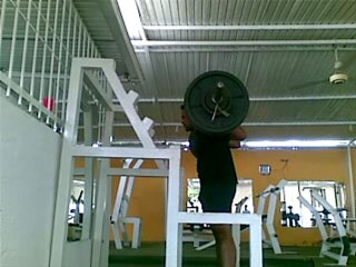 Novice squat 10-03-11 122.5 kg x5.