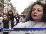 Crèches: les professionnels défilent à Paris