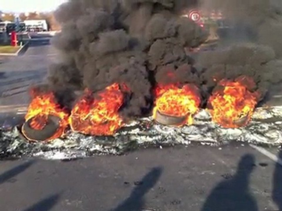 PIQUET DE GRÈVE CGT VALEO ISSOIRE / 08 MARS 2011