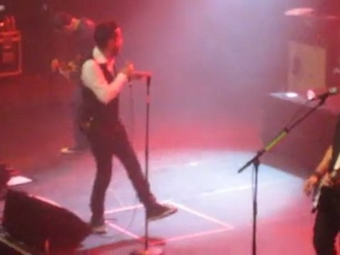 Les Fatals Picards - Coming out