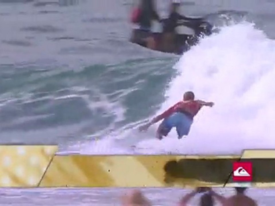 2011 Quiksilver Pro Australia - Final Heat Kelly Slater vs. Taj Burrow