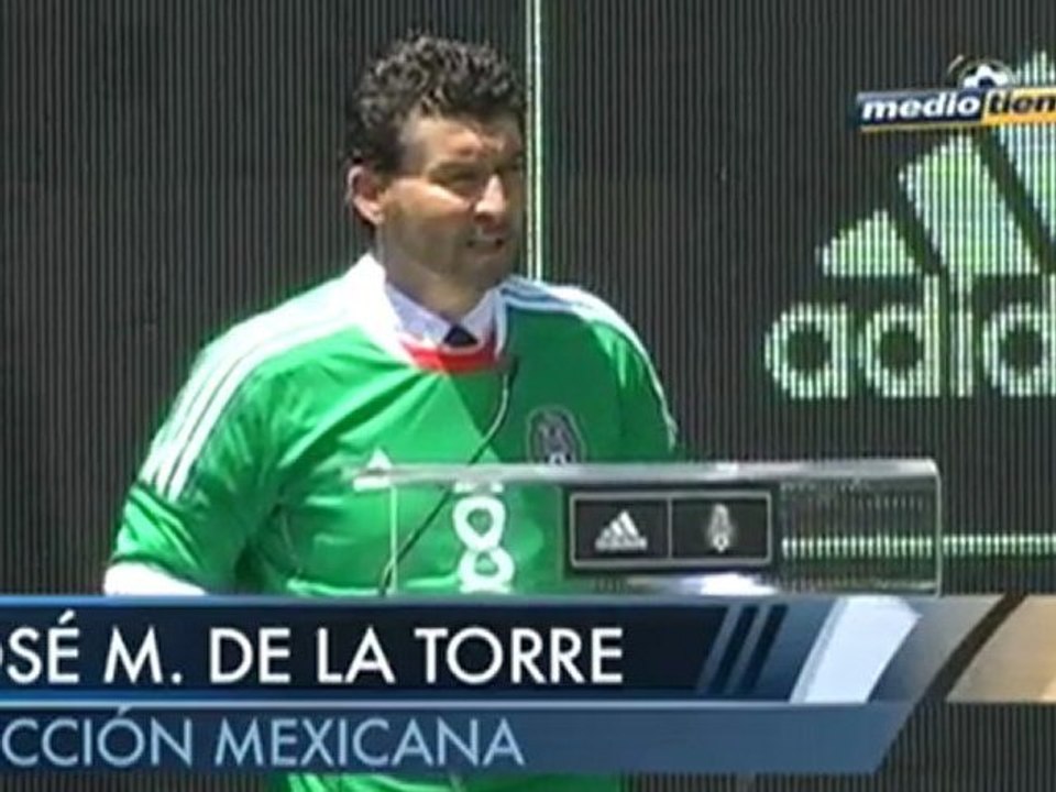 Medio Tiempo.com - Presentaron la nueva Playera de Mexico, 11 de Marzo