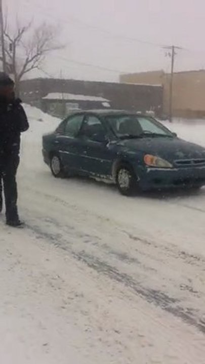 VIDEO 2 (TEMPETE DE NEIGE LE 07 MARS 2011)