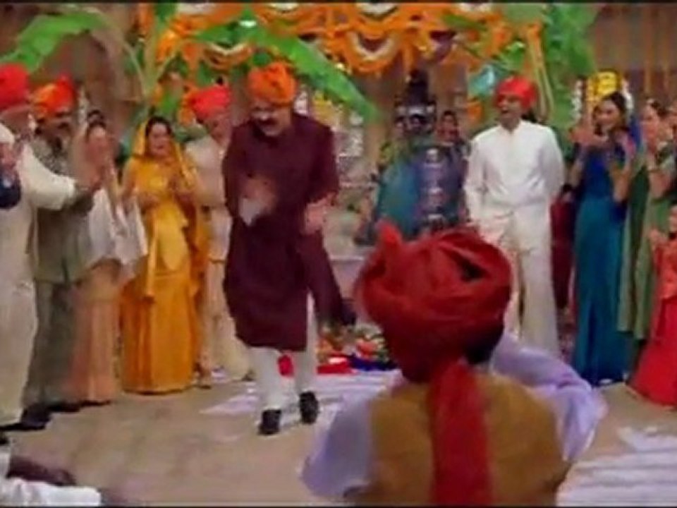 Hum Saath Saath Hain - 16/16 - Bollywood Movie - Salman Khan, Saif Ali Khan & Karishma Kapoor