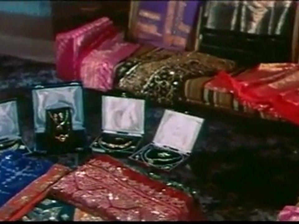 Ankhiyon Ke Jharokhon Se - 10/13 - Bollywood Movie - Sachin & Ranjeeta