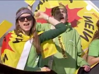 Thousands form human chain in protest against nuclear...