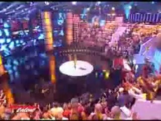 caroline costa chante titanic