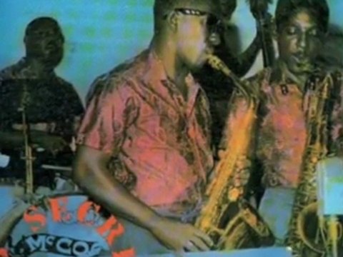 Make Me Yours - Phyllis Dillon