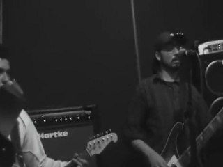 CAN YOU HEAR KNOCKIN B