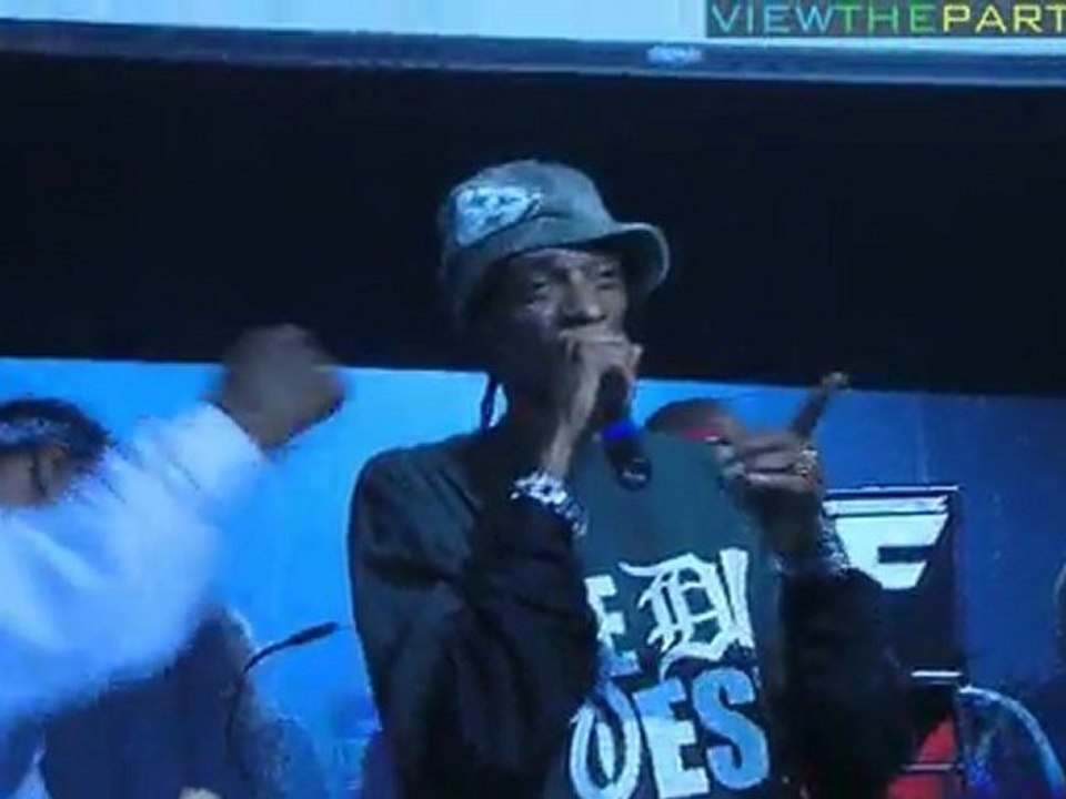 Snoop Dogg "Malice in Wonderland" Release Party Live @ M2 Ultralounge, New-York City, NY, 12-11-2009 Pt.3