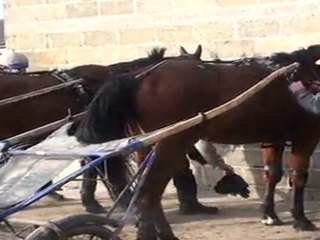 PIOMBINO EN PREPARATION POUR ALLER A LA PLAGE