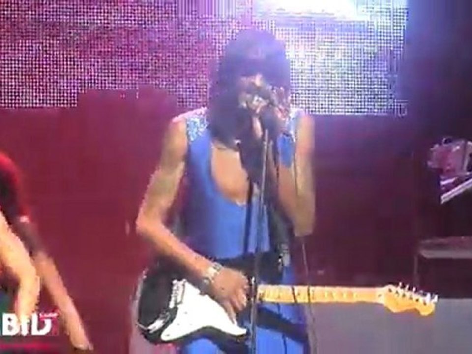 Snoop Dogg & Mike Epps "You & I" Live @ "Imagine That!", Gibson Amphitheatre, Los Angeles, CA, 11-03-2010 Pt.6