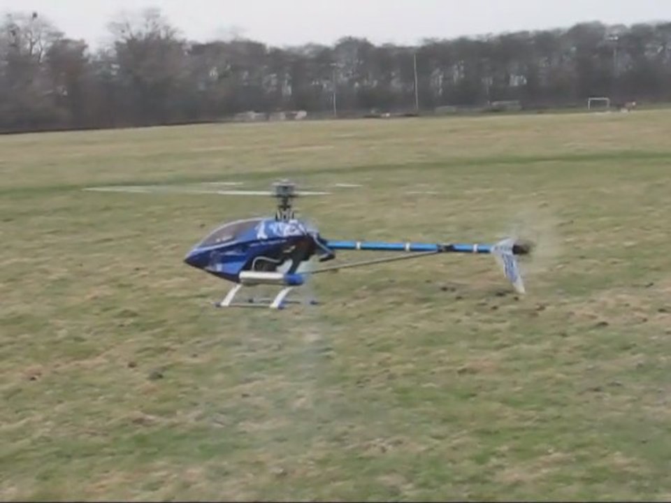 Raptor 50 Titan Rundflug