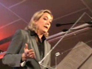 marine le pen a Bompas (66) le 11 mars 2011 (1ere partie)