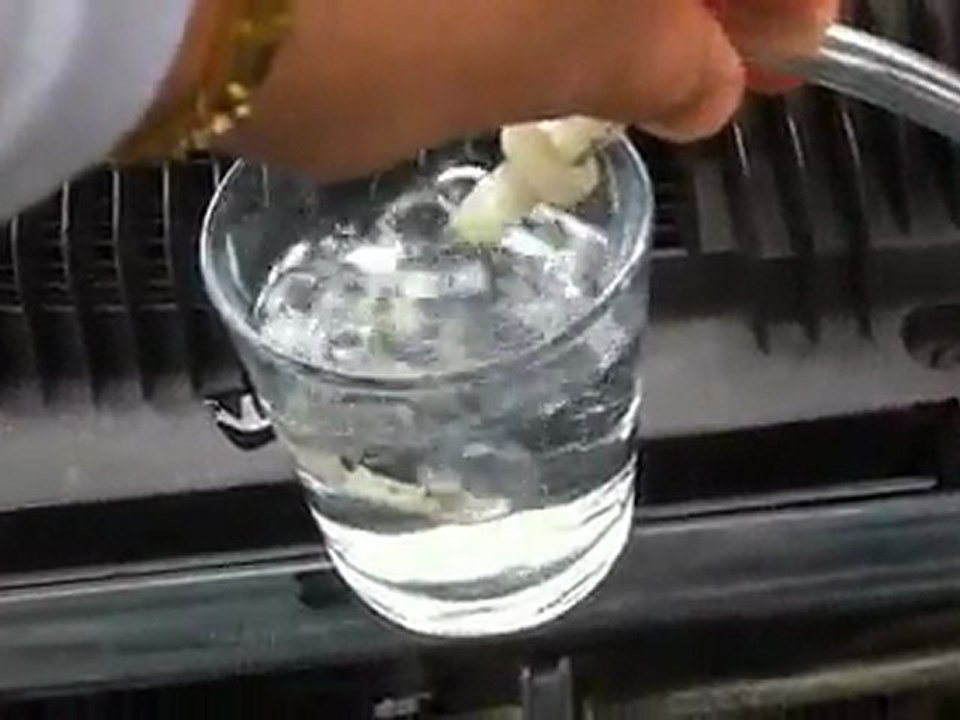 Peugeot 205TD hho (h2o), via électrolyse de l'eau 12volts