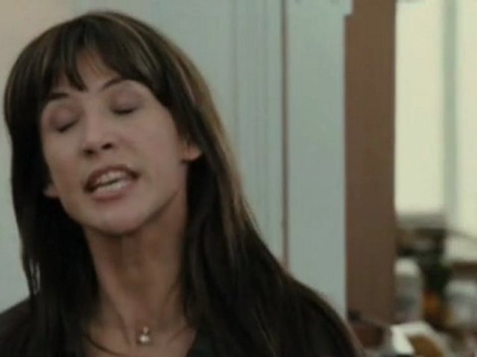 SOPHIE MARCEAU CLASH VIC BERETTON