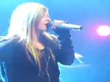 Avril Lavigne - What The Hell (Live at Z100)
