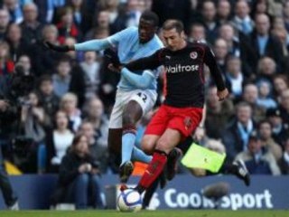 Manchester City 1-0 Reading Richards great-header