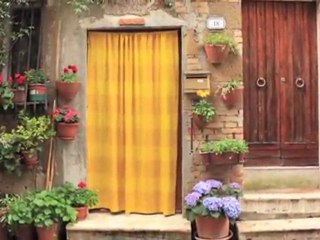 Download Video: Italian Town of Pitigliano - Great Attractions (Pitigliano, Italy)