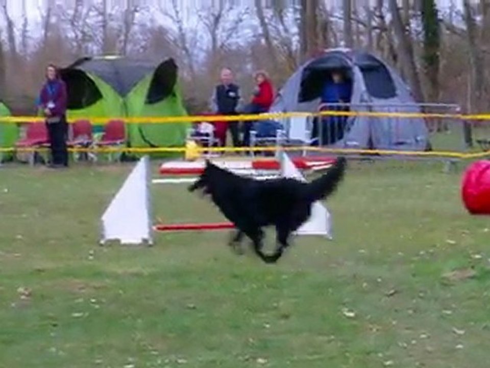 clara_jump