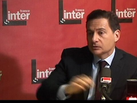 Eric Besson : c'est un accident nucléaire grave