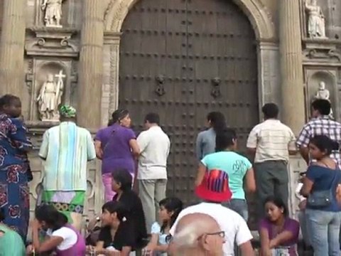 Gay marriage stirs passions in Peru