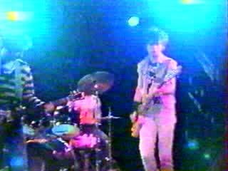 Trotskids - secoue plus fort punk