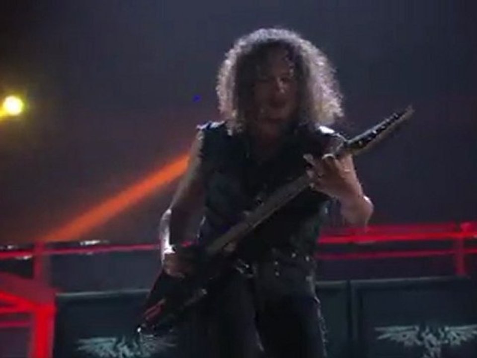 35- Enter Sandman – Metallica