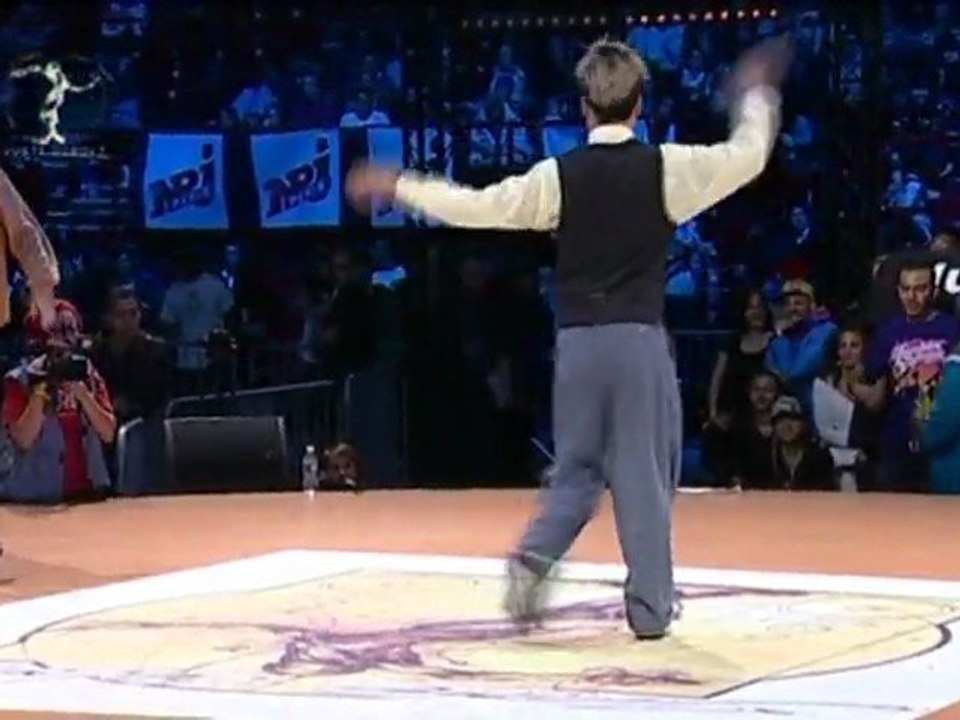 Hip-Hop battle : Popping in Paris with Kite and Fishbone