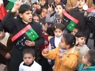 Kaddafi'ye bağlı birlikler ilerleme kaydediyor