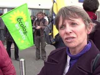 Manifestation anti-nucléaire à la centrale du Bugey