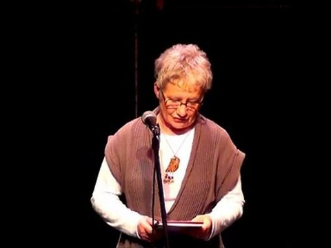 27 Thérèse Ponsable 2 - scène slam mons - 13-03-11