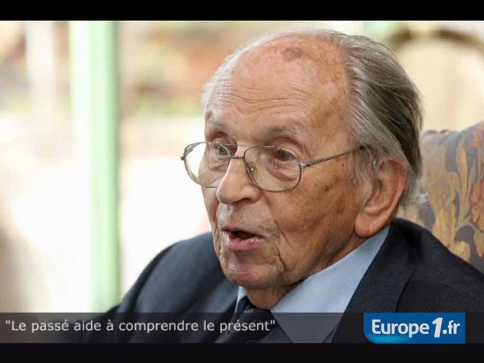 "Le passé aide à comprendre le présent"