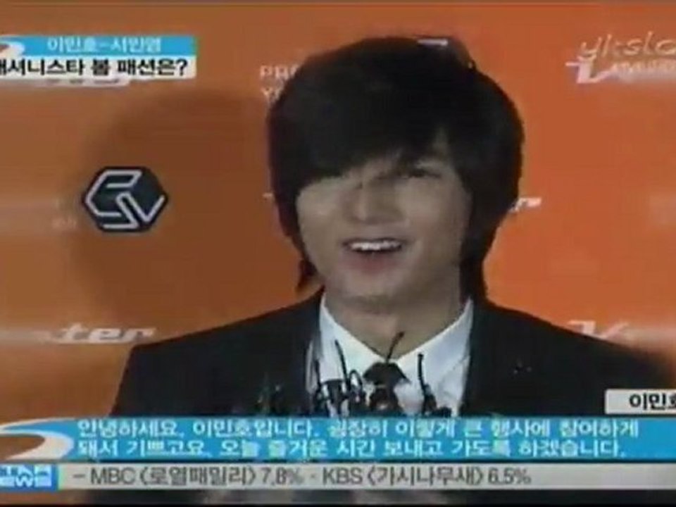 [10/03/2011] Hyundai Veloster Opening Show @ Red Carpet
