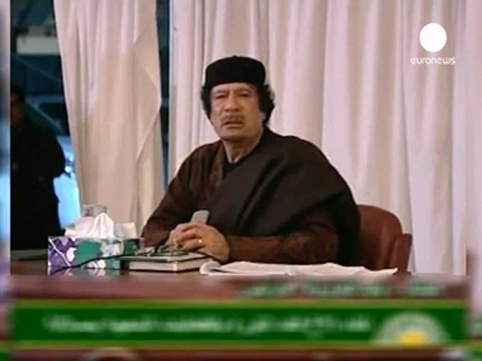 Kadhafi traite Sarkozy d'idiot