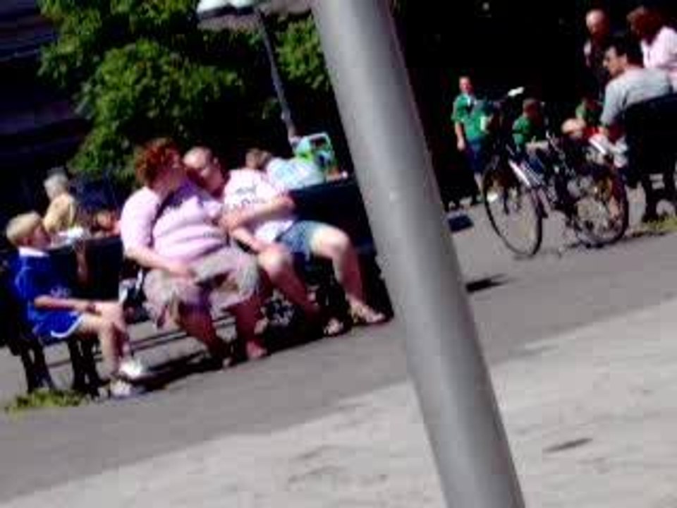 Dikkemensenzijnmooi www.partyhardy.nl