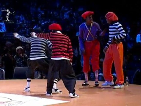 HIP HOP : locking battle Funky like a train