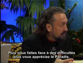 Allah Se fait aimer par celui qui a un bon caractère et il le vit au Paradis. Le bon caractère ici-bas ne sera jamais oublié au Paradis