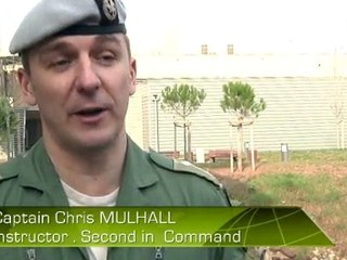 Entrainement avec les hélicoptères Apache Britannique à l'EALAT