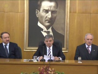 Gül, Gana'ya hareketinden önce İstanbul Atatürk Havalimanı'nda yaptığı açıklama