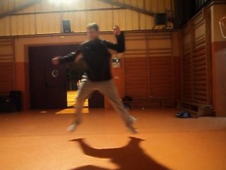 Saltos patinador con pausa