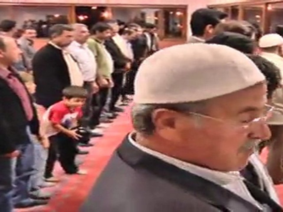 Valenton Yunus Emre Camii iftar Yemegi 4 Bölüm