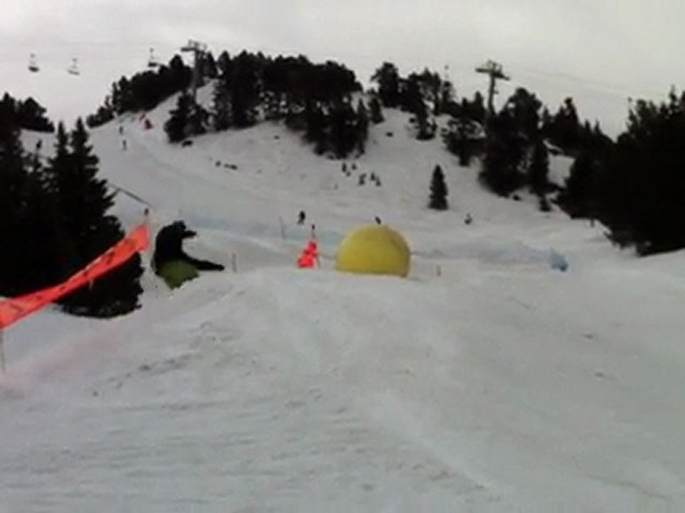 Middle Grab By Djo