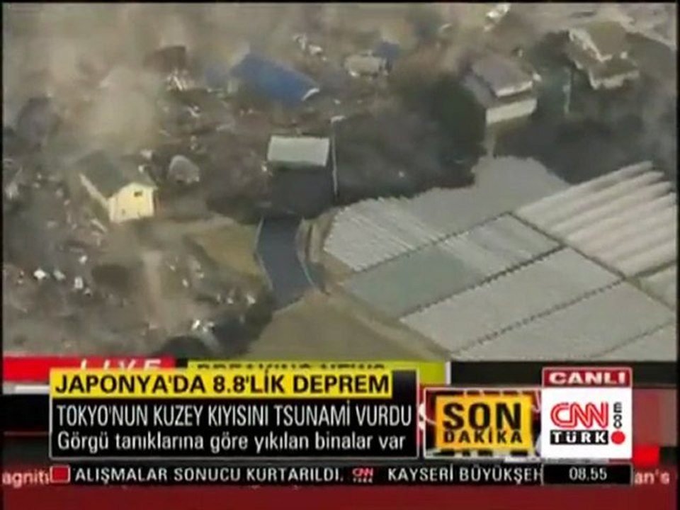 CNN Tsunami après un séisme de 8.9 frappe le Japon