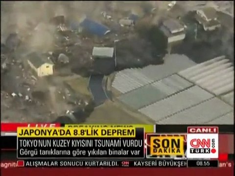 CNN Tsunami après un séisme de 8.9 frappe le Japon