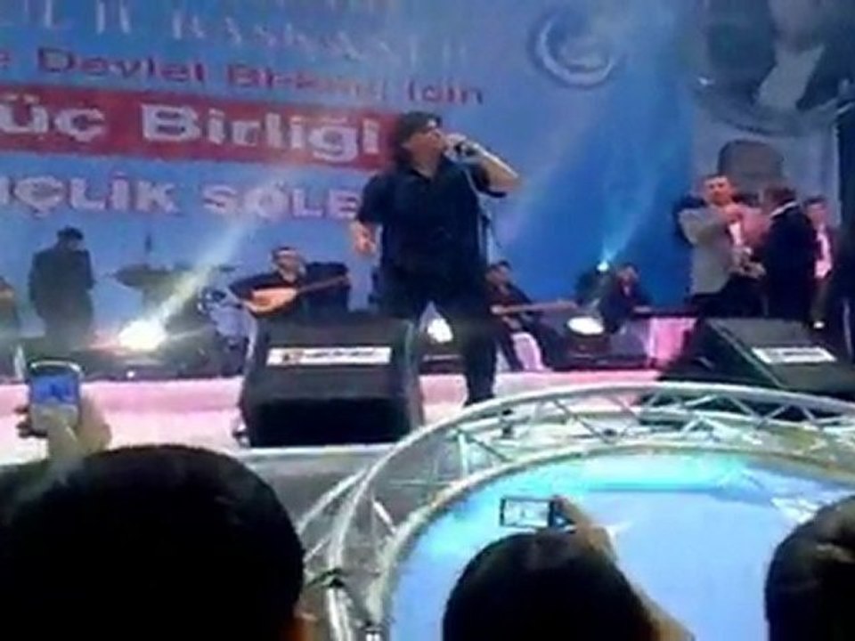 Ahmet Şafak İstanbul Konseri ( Abdi İpekçi ) 1.Kısım